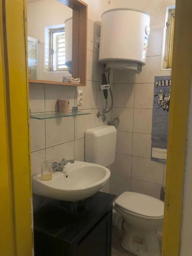 Double Room With Shared Bathroom Split